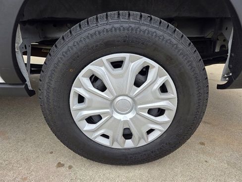 Used 2023 Ford Transit 350 XLT image 10