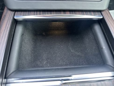 Used 2022 Tesla Model S image 29