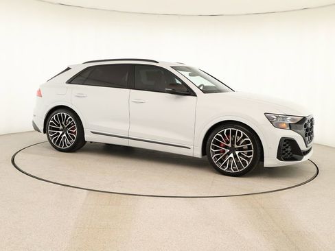 New 2026 Audi SQ8 Prestige image 9