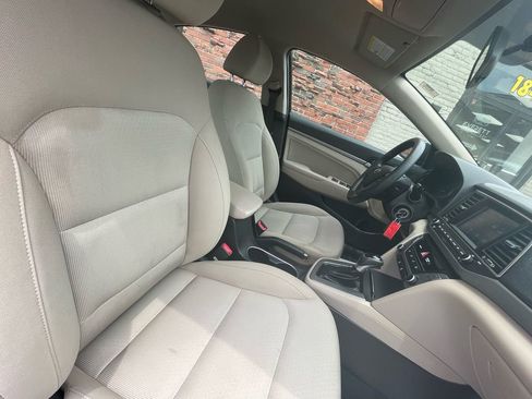Used 2018 Hyundai Elantra SEL FWD image 20