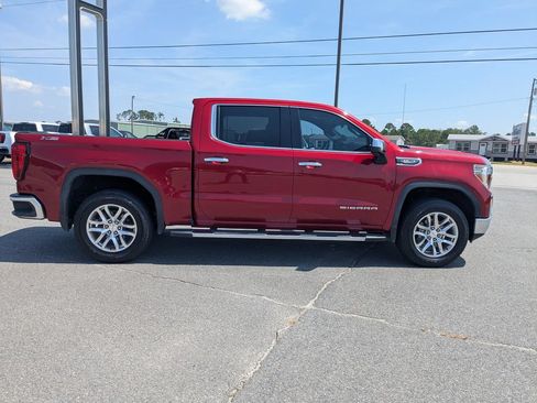 Used 2021 GMC Sierra 1500 SLT w/ SLT Premium Plus Package AWD/4WD image 3