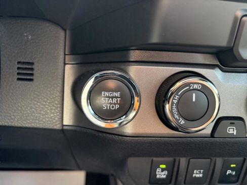 Used 2023 Toyota Tacoma TRD Off-Road w/ TRD Premium Off Road Package image 23