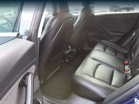 Used 2018 Tesla Model 3 Long Range image 12