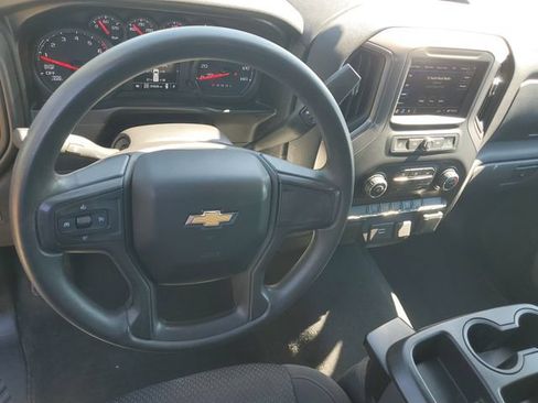 Certified 2020 Chevrolet Silverado 1500 Custom w/ Custom Value Package AWD/4WD image 17