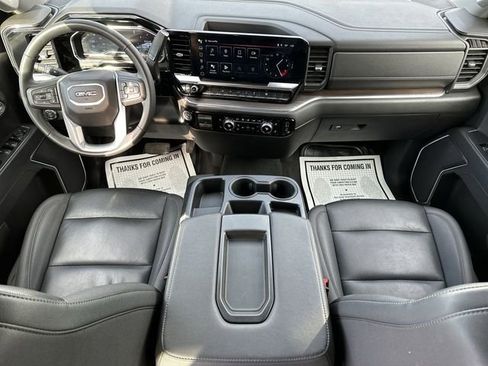 Used 2025 GMC Sierra 1500 SLT image 20