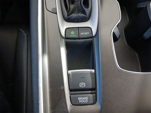 Used 2019 Honda Accord Sport image 23