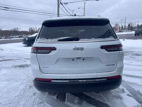 Used 2024 Jeep Grand Cherokee L Limited w/ Luxury Tech Group II image 4