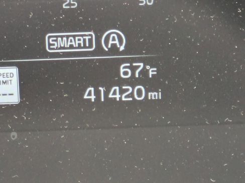 Used 2023 Kia Sportage EX image 11