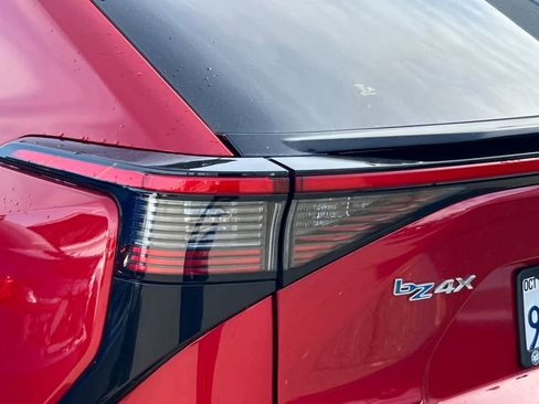 Used 2023 Toyota bZ4X Limited image 15