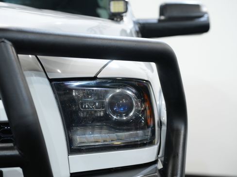 Used 2017 RAM 2500 Laramie w/ Sport Appearance Group image 10