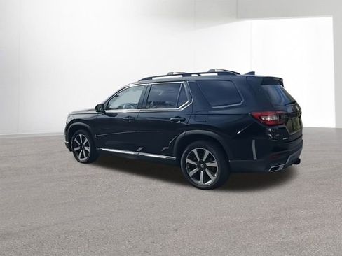 Used 2023 Honda Pilot Elite image 6