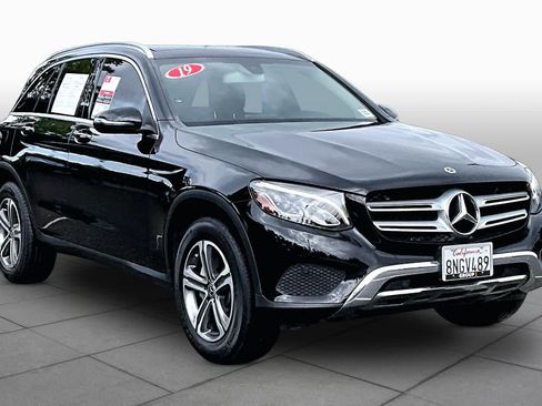 Used 2019 Mercedes-Benz GLC 300 image 2