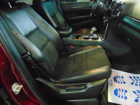 Used 2021 Jeep Grand Cherokee Laredo X RWD image 6