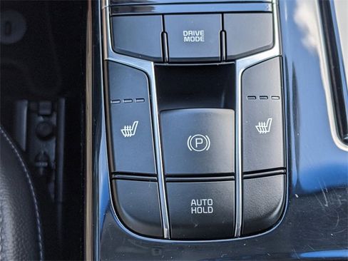 Certified 2019 Kia Cadenza Technology image 51
