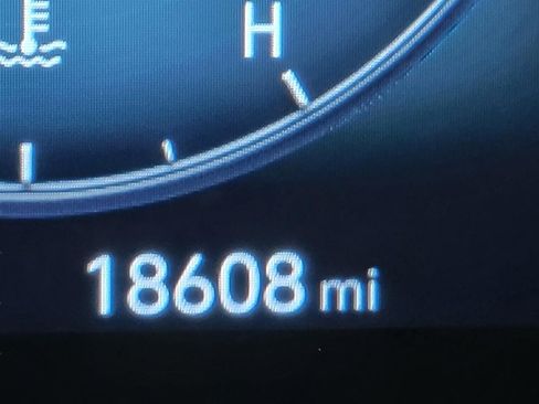 Used 2024 Hyundai Tucson Limited image 2