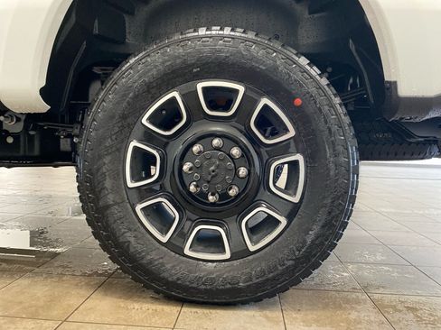 New 2026 Ford F350 Platinum w/ FX4 Off-Road Package AWD/4WD image 24
