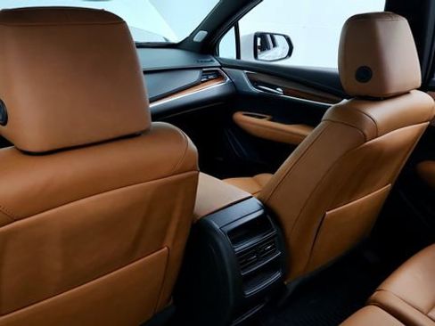 Certified 2023 Cadillac XT5 Premium Luxury image 19