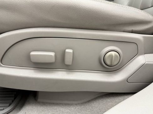 Used 2016 Buick Enclave Convenience image 29