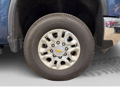 Used 2024 Chevrolet Silverado 2500 LT w/ All Star Edition image 53