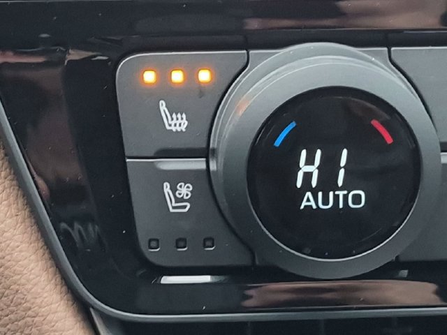 Certified 2026 Toyota Grand Highlander AWD image 23
