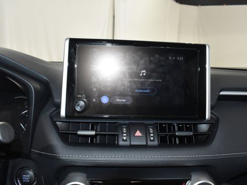 Used 2025 Toyota RAV4 XLE Premium FWD image 16
