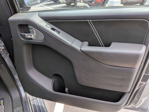 Used 2019 Nissan Frontier PRO-4X w/ Pro-4x Luxury Package image 25