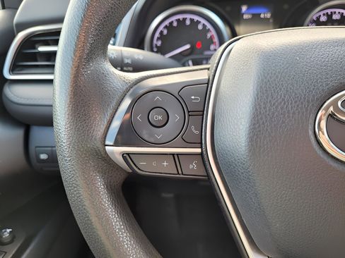 Used 2021 Toyota Camry LE image 29