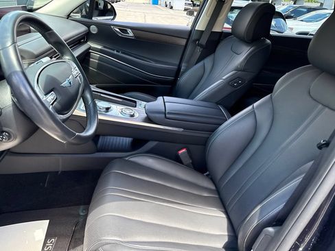 Used 2023 Genesis GV80 2.5T AWD/4WD image 9