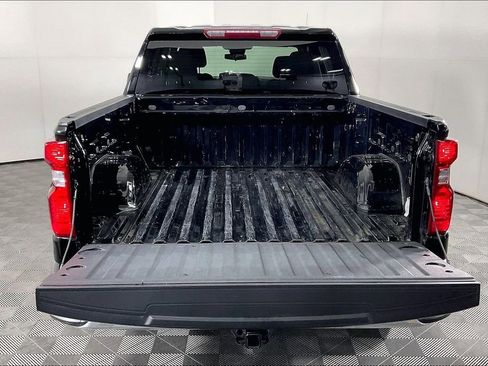 Used 2024 Chevrolet Silverado 1500 LT image 38