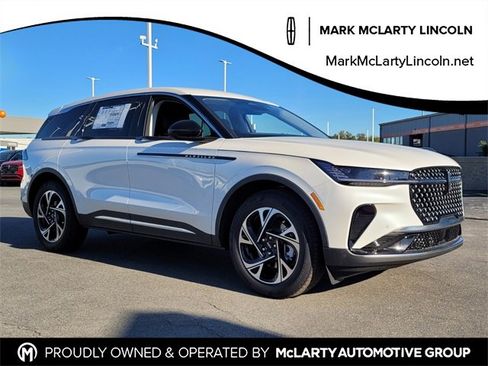 New 2026 Lincoln Nautilus Premier image 1