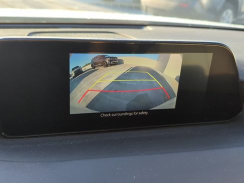 Used 2023 MAZDA MAZDA3 s FWD image 19