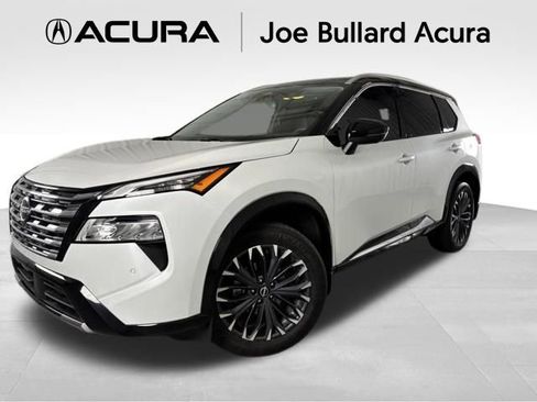 Used 2024 Nissan Rogue Platinum w/ Platinum Premium Package image 1