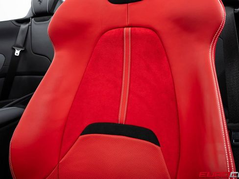 Used 2025 Ferrari Roma Spider image 41