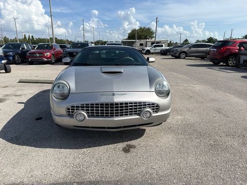 Used 2004 Ford Thunderbird RWD image 2