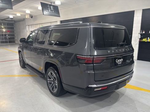 Used 2024 Jeep Wagoneer L Series II w/ Flexible Seating Group image 6