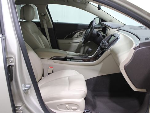 Used 2014 Buick LaCrosse Leather w/ Driver Confidence Package image 24