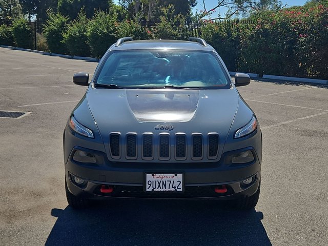 Used 2014 Jeep Cherokee Trailhawk w/ Leather Interior Group AWD/4WD image 2