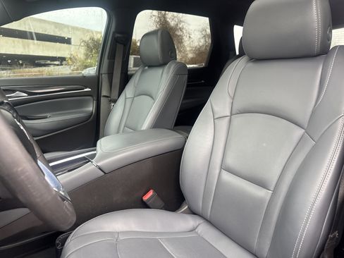 Used 2023 Buick Enclave Essence w/ Experience Buick Package image 6