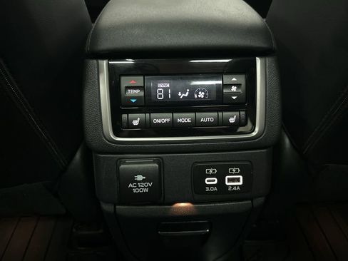 Used 2025 Subaru Ascent Bronze Edition w/ Onyx Package image 25