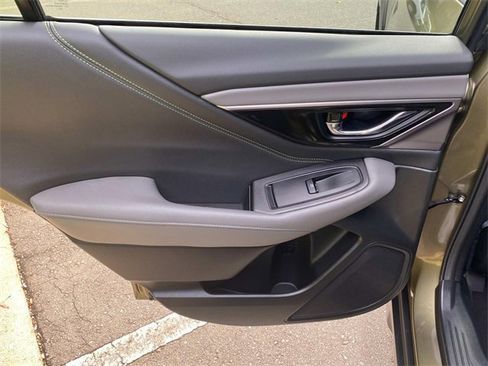 Used 2025 Subaru Outback Onyx Edition XT image 10