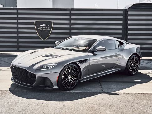 Used 2021 Aston Martin DBS Superleggera RWD image 5