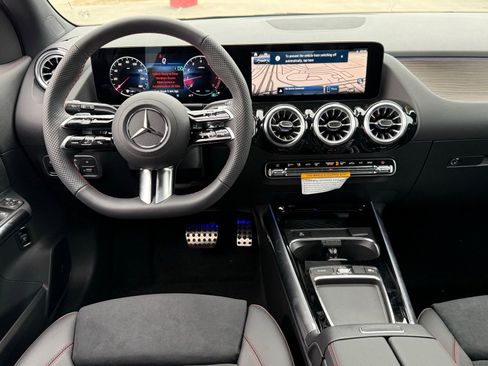 New 2026 Mercedes-Benz GLA 250 4MATIC image 27