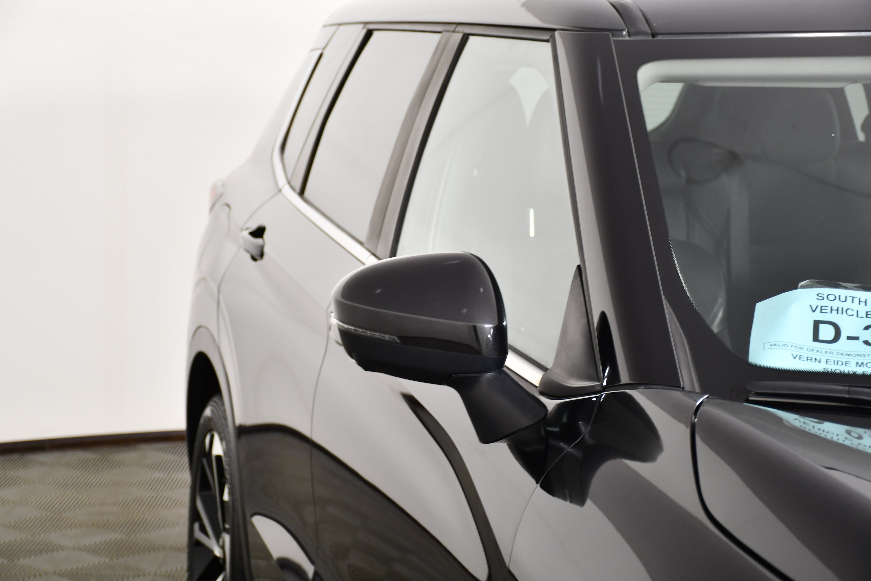 Used 2023 Mitsubishi Outlander SE AWD/4WD image 14