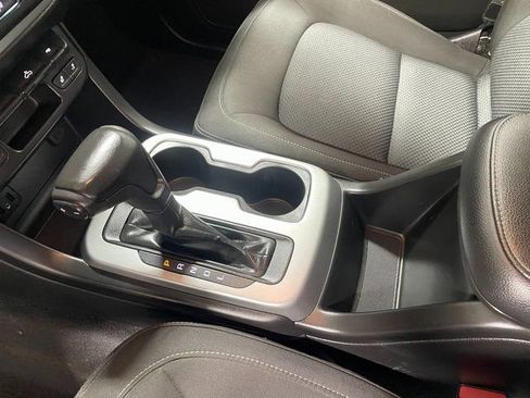 Used 2021 Chevrolet Colorado LT w/ Redline Special Edition image 17