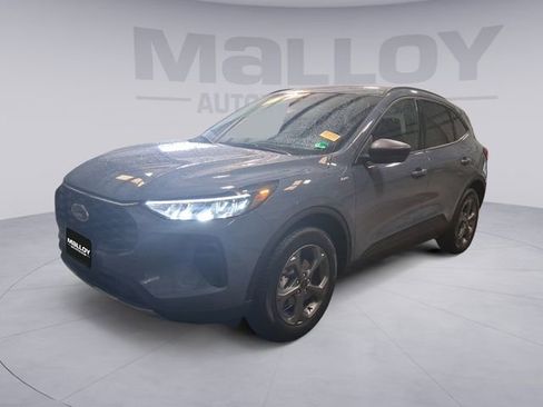 Used 2023 Honda CR-V Sport image 1