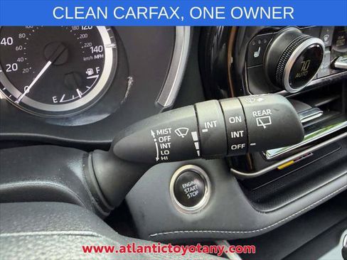 Certified 2025 Toyota Highlander XLE FWD image 27