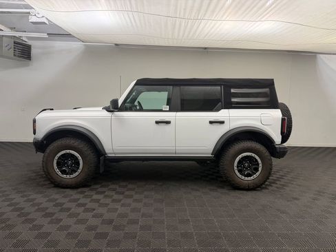 Used 2021 Ford Bronco Badlands w/ Sasquatch Package image 2