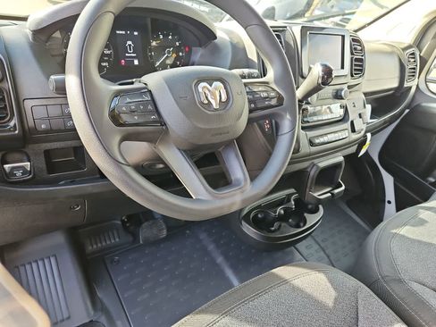 Used 2025 RAM ProMaster 3500 w/ Crew Van Package image 11