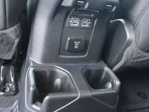 Used 2021 Jeep Wrangler Unlimited Sahara image 24