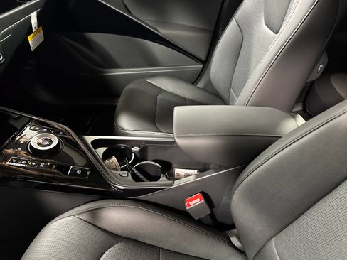 New 2026 Kia Niro Wave w/ Wave Preserve Package FWD image 25